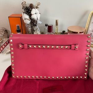 Authentic Valentino rockstub clutch